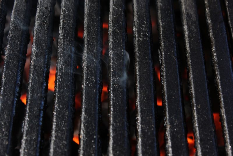como-limpiar-una-barbacoa-de-carbon